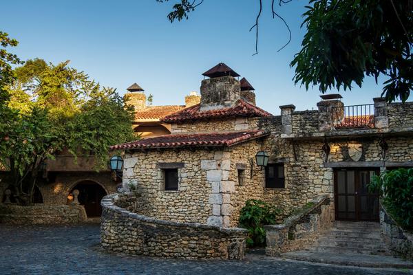 Доминикана. Город Художников (Альтос-де-Чавон (Altos de Chavon)) Доминикана. Город Художников (Альтос-де-Чавон (Altos de Chavon))