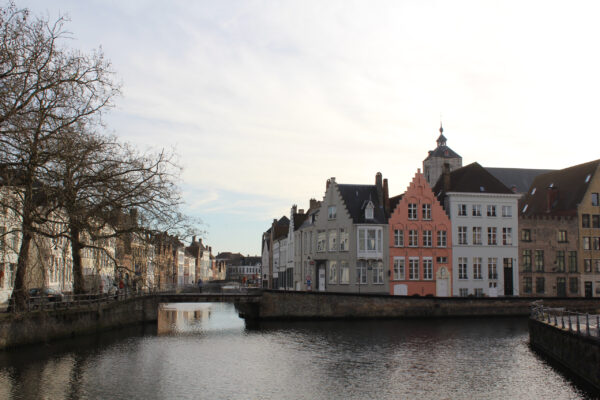Залечь на дно в Брюгге — In Brugge Залечь на дно в Брюгге — In Brugge