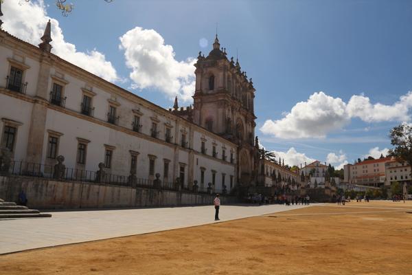 Алкобаса и&nbsp;Педроган.