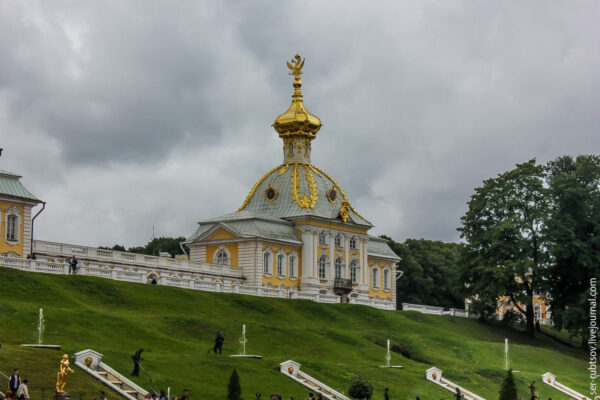 Прогулка по&nbsp;паркам Петергофа