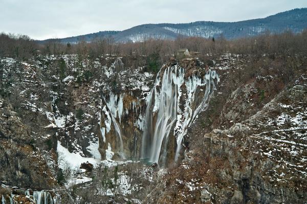 Два времени года на&nbsp;Плитвицких озёрах