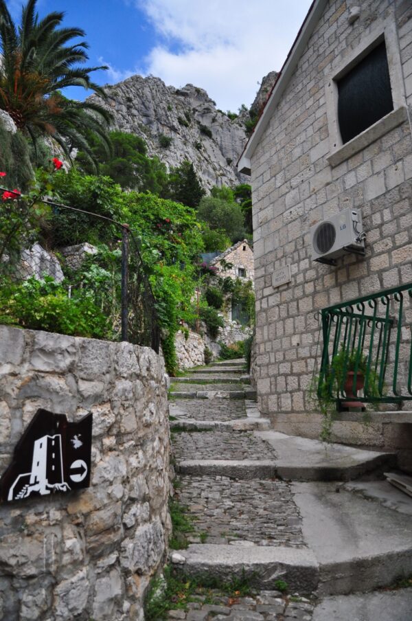 Пиратский город Омиш