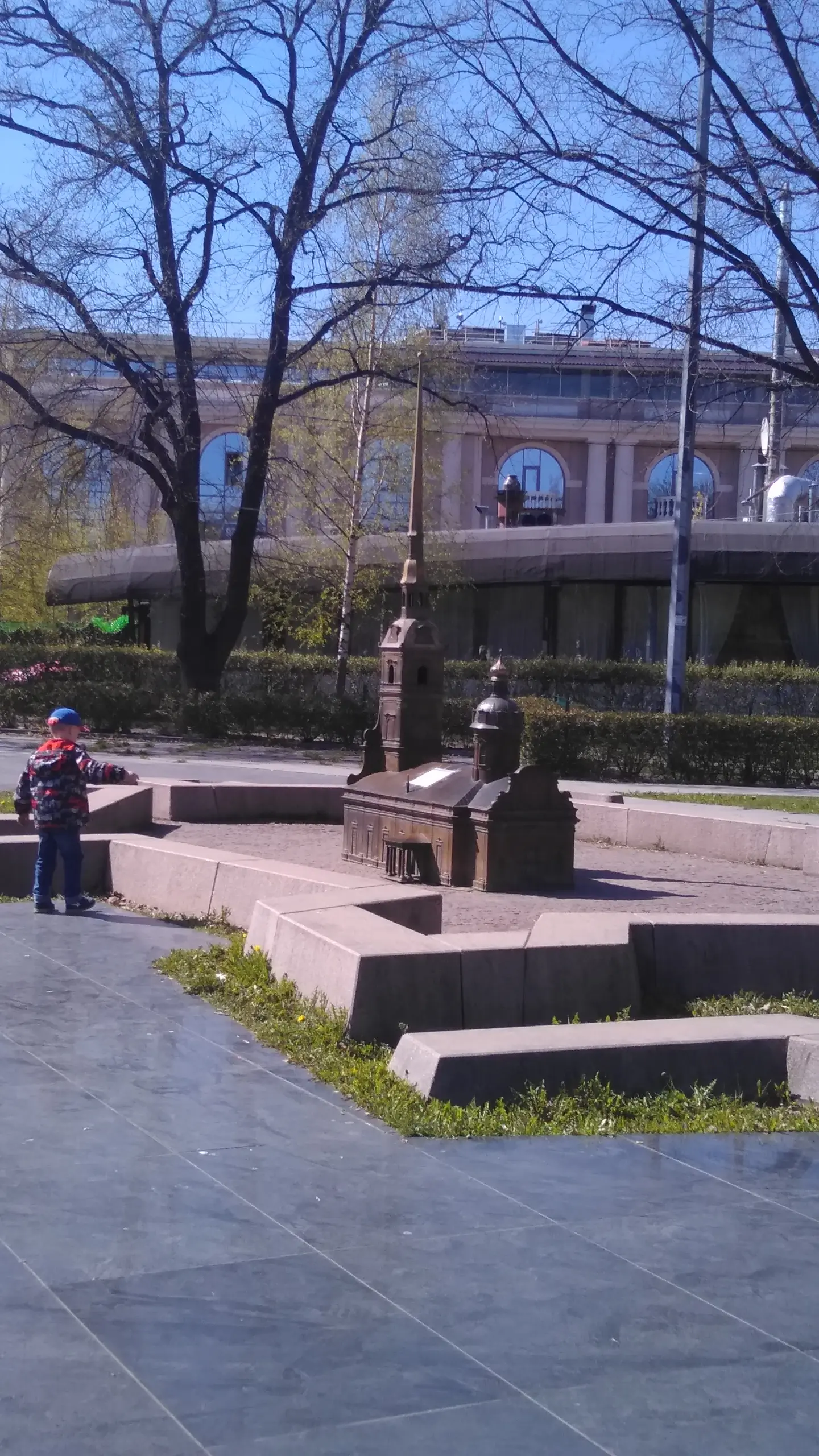 Прогулка по Мини-городу в Санкт-Петербурге