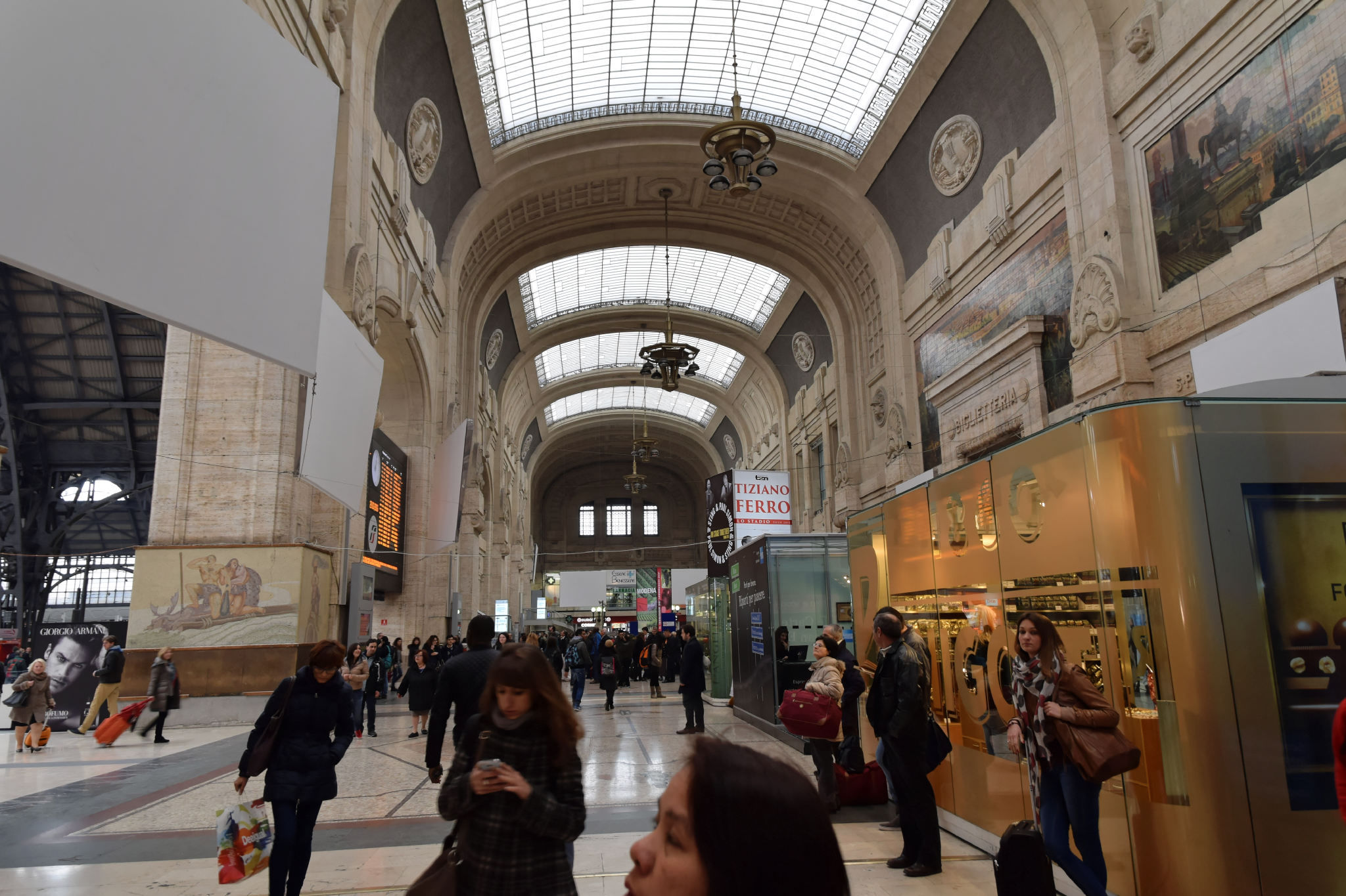 Milano Centrale. Стационе колоссале тоталитаре